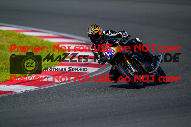 MaZZes_FotoMatrix_240725_6007705_7458 | BLAU