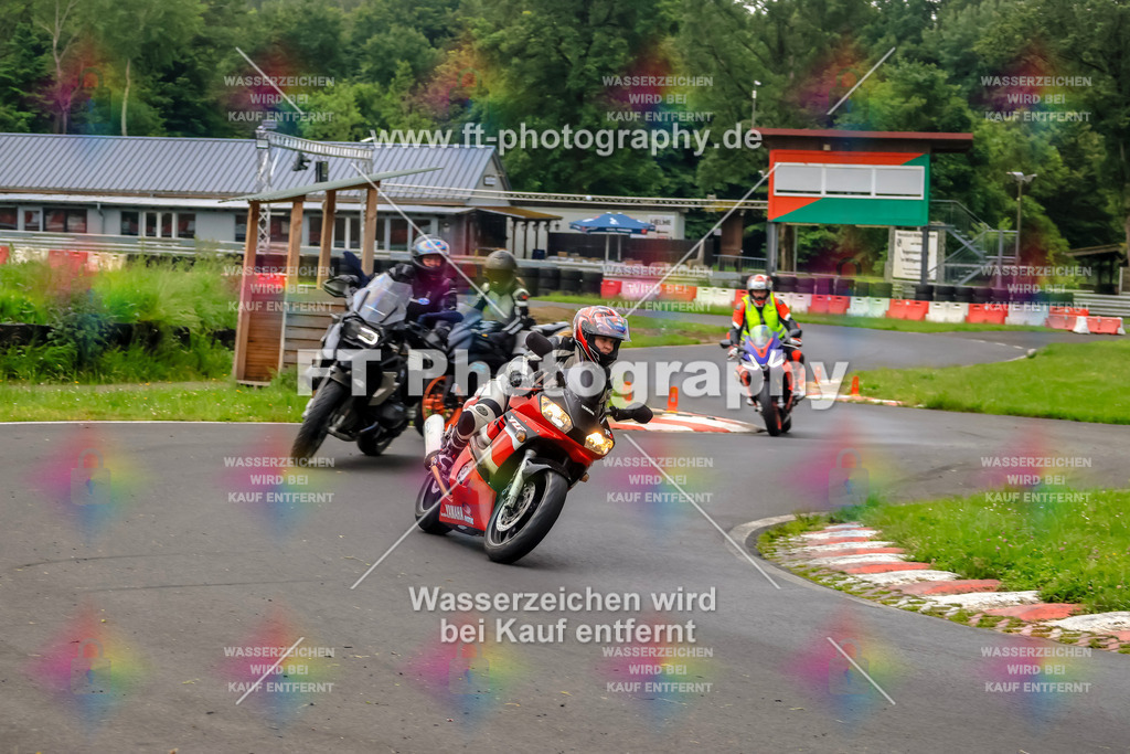 VBK-6389 | Hier findet Ihr Bilder von Touristenfahrten auf der Nürburgring Nordschleife oder von anderen Veranstaltungen die ich besucht habe. Viel Spass beim Durch Schauen 
