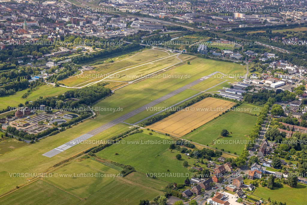 Hamm250700553Heessen | Luftbild, Flugplatz Lippewiesen mit Startbahn und Landebahn, links Kläranlage Hamm Mattenbecke, hinten der Hbf Hauptbahnhof Hamm, Stadtbezirk Heessen, Hamm, Ruhrgebiet, Nordrhein-Westfalen, Deutschland