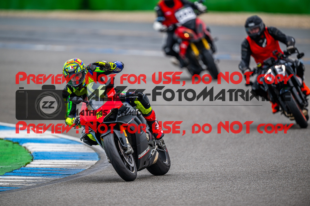 MaZZes_Fotomatrix_20240317_6007705_4274 | S1