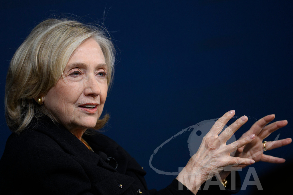 _DWA3868 | Die US-Politikerin Hillary Clinton auf der Veranstaltung Bridging Scholarship and Statecraft im Rahmen der Münchner Sicherheitskonferenz 2026. München, 13.02.2026 Bayern Deutschland  - Realisiert mit Pictrs.com