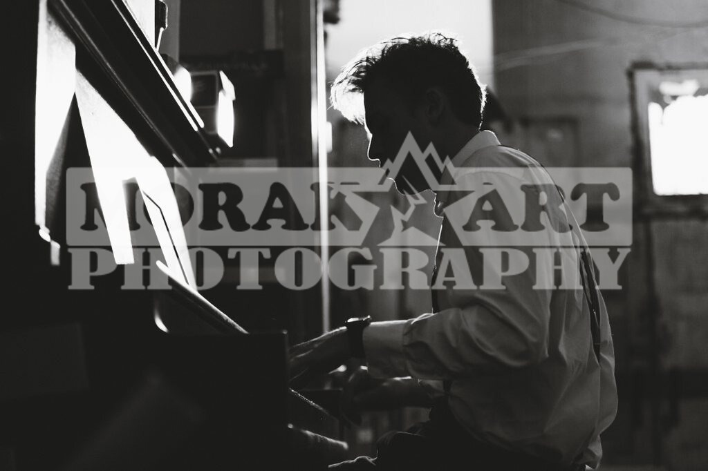 1-05-1025-683 | morakartphoto