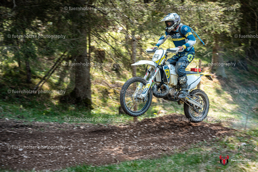 fuernholzer_250501-C1-621 | Fotografische Impressionen von der Red Stag Enduro Extreme by fuernholzer-photography.com. Endurosport in Österreich fotografisch festgehalten von fuernholzer. Auftragsfotografie für Private, Gewerbefotos und Industriefotografie. Eventfotografie, Sportfotografie und Motorsportfotografie. Anbieter von Fotoworkshops, Fototraining, fotografischen Vorträgen und Fotoseminaren.