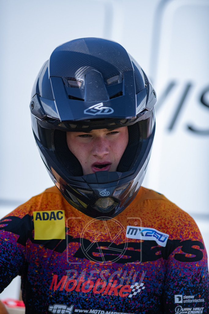 MX 2 (617) | Paeschuphoto Shop - Wer nicht sucht der auch nicht findet.Ob Motocrossbilder oder von einem besuchtem Spiel, Hauptsache Action. - Realisiert mit Pictrs.com