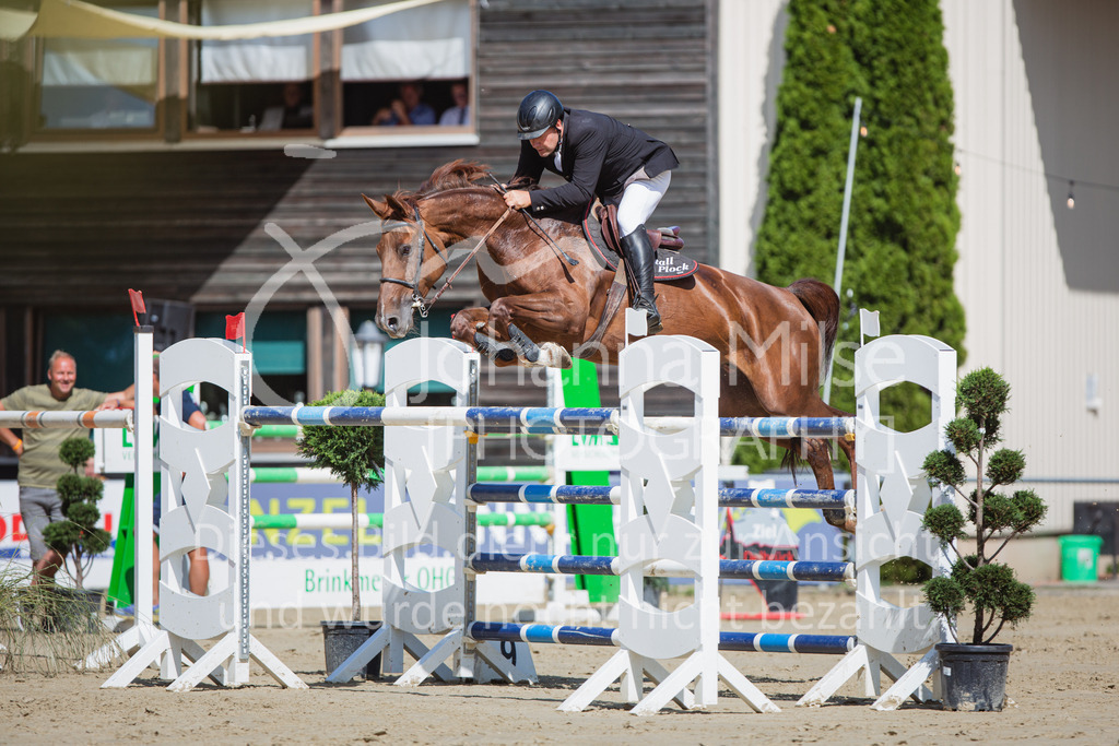 220828_Delbrueck_GrosserPreis-628 | Deine schönsten Turniermomente als professionelle Fotos! Entdecke hochwertige Pferdesport-Fotografie im Online-Shop. Jetzt Fotos finden & bestellen!