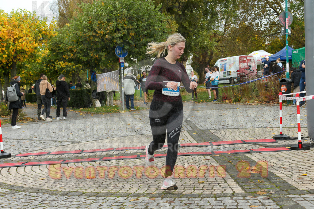 241020_1015_EX1_8382 | Sportfotografie im Rhein-Sieg Kreis, Köln, Bonn, NRW, Rheinland Pfalz, Hessen, etc. Unser Tätigkeitsfeld umfasst den Laufsport vom Volkslauf über den Marathon, Duathlon, Triathon bis zum Ultralauf wie Kölnpfad Ultra oder Schindertrail.