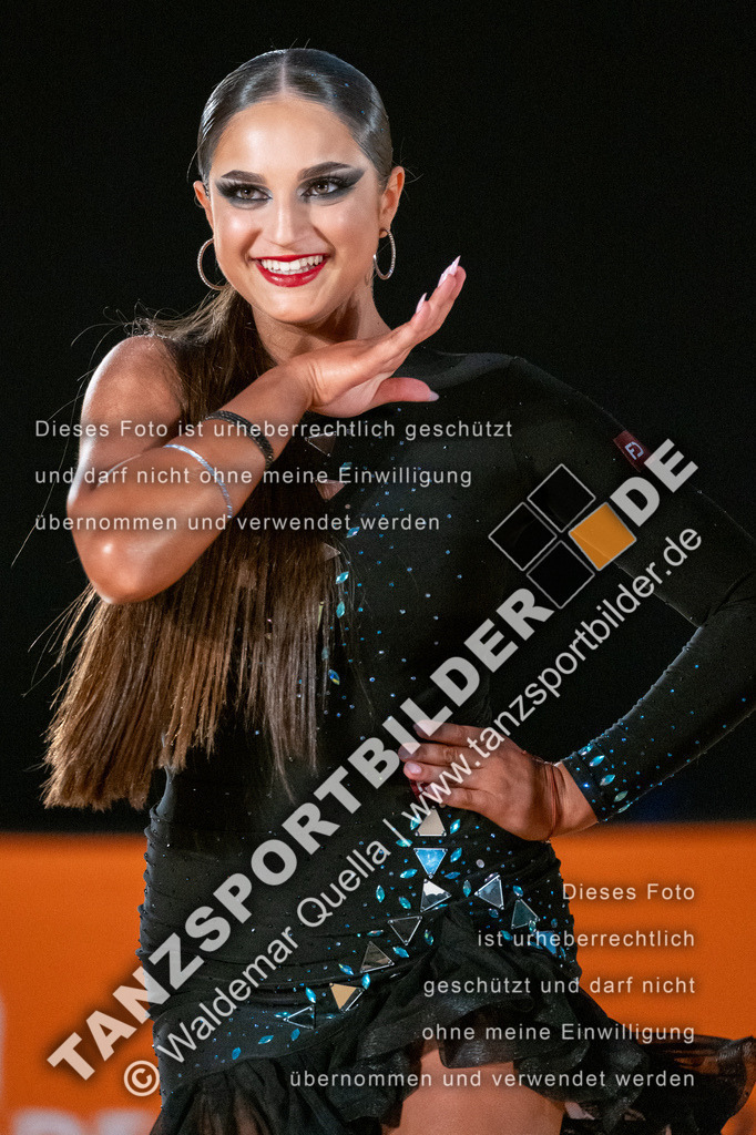 20250504-01284 | Hier finden Sie Tanz Bilder vom Latein und Standard Formationen tanzen. Sportbilder vom Tanzsport. Schöne Fotos und von Weltmeisterschaft, Europameisterschaft, Bundesliga, Regionalliga, Oberliga und Landesliga sowie von GOC Stuttgart, DanceComp, WM Bremen