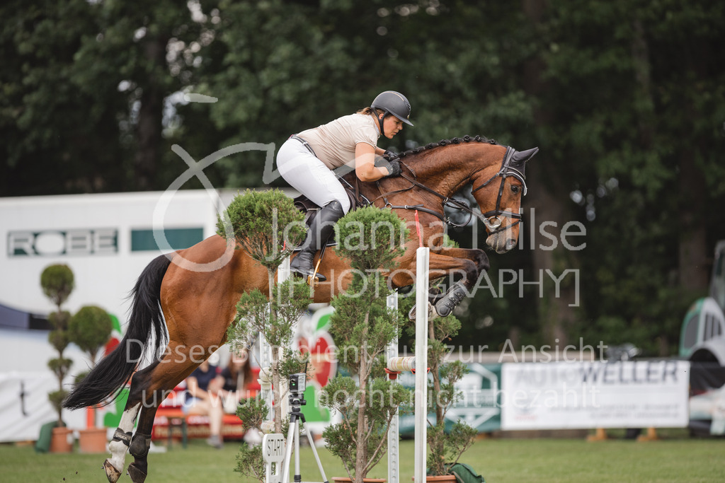 230714_LC_Stil-L-503 | Deine schönsten Turniermomente als professionelle Fotos! Entdecke hochwertige Pferdesport-Fotografie im Online-Shop. Jetzt Fotos finden & bestellen!