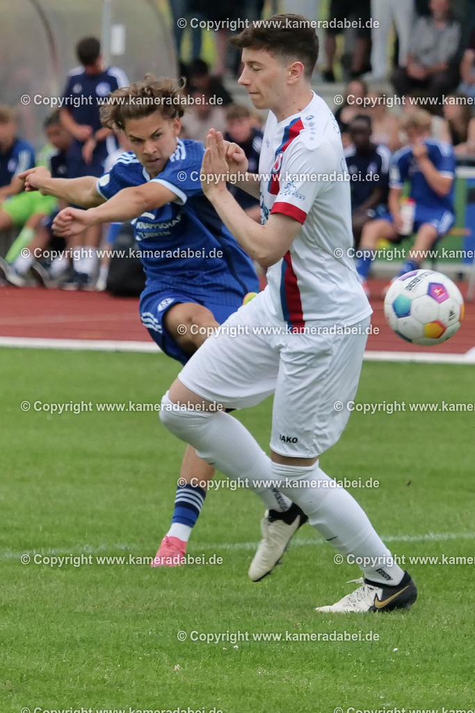 Fußball : Testspiel : SuS 09 Dinslaken - Schalke 04 U 19 am 25.07.2024 | Foto : Jochen Emde / www.kameradabei.de - Realisiert mit Pictrs.com