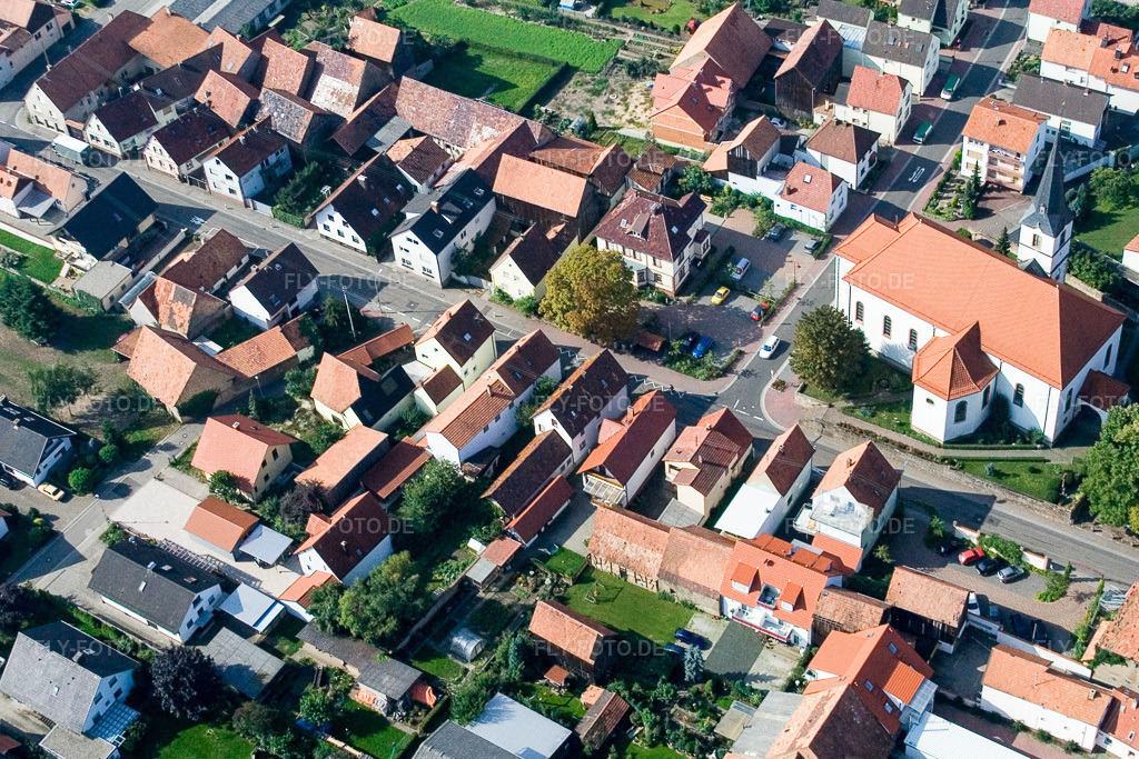 Luftbild: St. Wendelin in Hatzenbühl im Bundesland Rheinland-Pfalz in Deutschland. Foto: IMG_3723.jpg vom 07.09.2006 durch Werner Riehm/FLY-FOTO.de