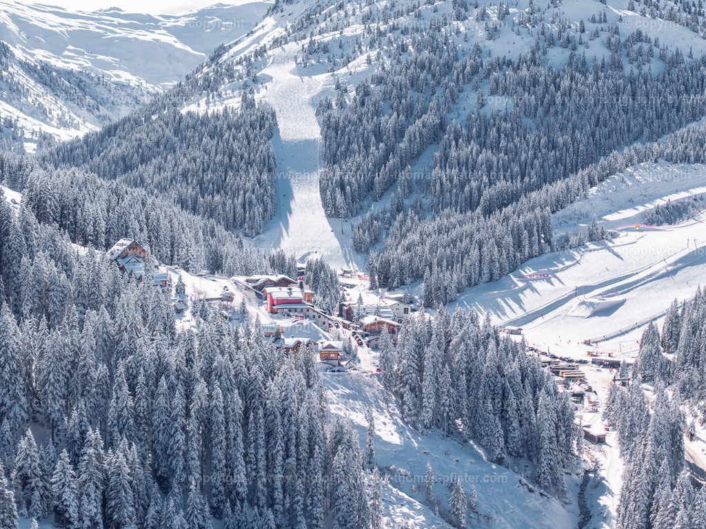  Hochfügen Winterwanderweg copyright  Thomas Pfister-6 | PHOTOGRAPHY BY THOMAS PFISTER
