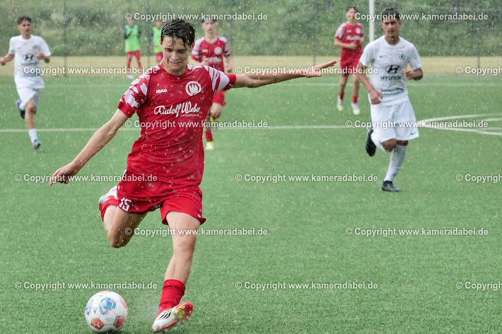 Fußball : C-Junioren : Aufstieg Regionalliga West : SUS 09 Dinslaken - Vfb 03 Hilden am 04.06.2026 in Dinslaken | Fußball : C-Junioren : Aufstieg Regionalliga West : SUS 09 Dinslaken (rotr Trikots)- Vfb 03 Hilden (weiße Trikots) am 04.06.2026 in Dinslaken - Realisiert mit Pictrs.com