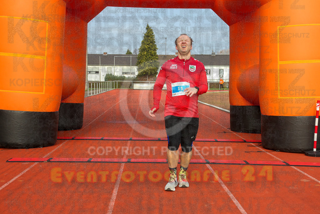230129_1128_EX1_4986 | Sportfotografie im Rhein-Sieg Kreis, Köln, Bonn, NRW, Rheinland Pfalz, Hessen, etc. Unser Tätigkeitsfeld umfasst den Laufsport vom Volkslauf über den Marathon, Duathlon, Triathon bis zum Ultralauf wie Kölnpfad Ultra oder Schindertrail.