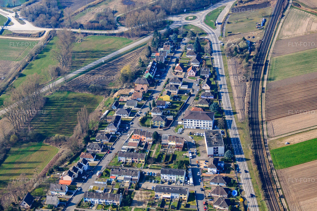 Vue aérienne: Rue Paul Weiss à Bischwiller dans le département Bas Rhin, France.Photo: IMG_62874.jpg prise le 09/03/2014 par Werner Riehm/FLY-FOTO.euRésolution de l'original: 4752 x 3168 px
