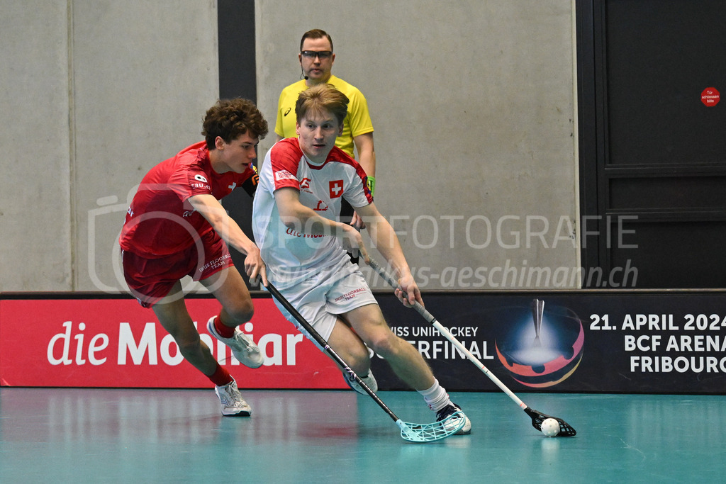 Switzerland B U19 vs Switzerland U19 - 4. February 2024 | Switzerland B U19 vs Switzerland U19
U19 Men International Matches in Switzerland
GoEasy Arena, Siggenthal Station
Two opponent players.
Credit: Markus Aeschimann | <a href="https://www.markus-aeschimann.ch">Sportfotografie Markus Aeschimann</a> | <a href="https://www.instagram.com/sportfotografie.aeschimann">@sportfotografie.aeschimann</a> - Realisiert mit Pictrs.com