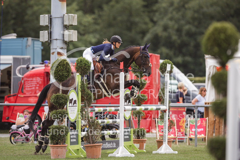 230714_LC_Stil-L-523 | Deine schönsten Turniermomente als professionelle Fotos! Entdecke hochwertige Pferdesport-Fotografie im Online-Shop. Jetzt Fotos finden & bestellen!