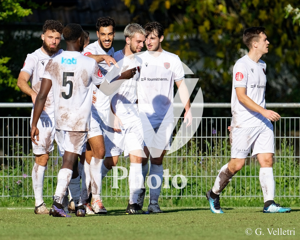 2eme ligue - FC Veyrier - FC Kosova |  durant le match de 2eme ligue entre FC Veyrier et FC Kosova au Stade du Grand-Donzel à Veyrier, Suisse