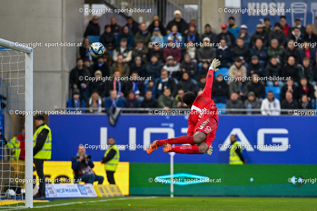 AUT, Admiral Bundesliga, FC Blau Weiss Linz vs Lask Linz | 12.11.2023, Hofmann Personal Stadion Linz, AUT, Admiral Bundesliga, FC Blau Weiss Linz vs Lask Linz, im Bild Tobias Okiki Lawal (Lask)


// Admiral Bundesliga Match between FC Blau Weiss Linz vs Lask Linz in Linz, Austria on 2023/11/12
