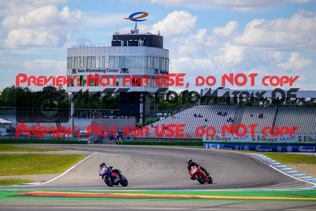 MaZZes_FotoMatrix_240615_6021986_8997 | GELB