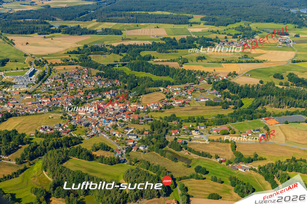 Luftaufnahme der Stadt Falkenberg - Die Luftaufnahme wurde 2025 vom UL-Flugzeug heraus erstellt ( keine Drohne ) - Hochauflösende Luftaufnahme - für professionelle Ausdrucke geeignet. Die Geschenkidee !Mit Lizenz und Bildrechte bestellbar
