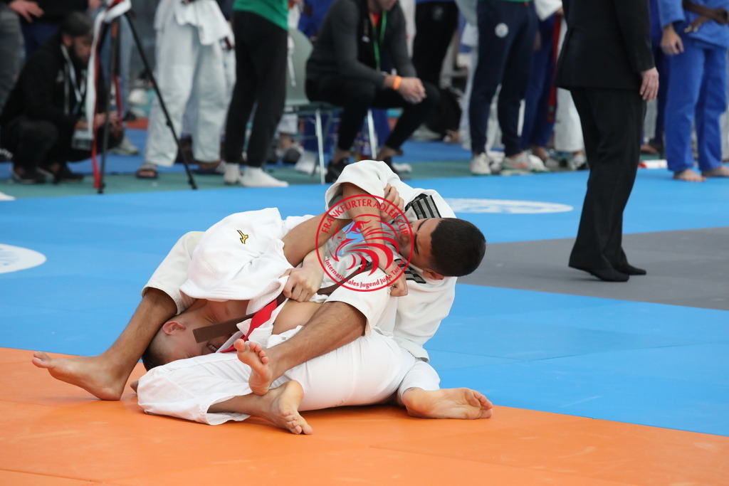 1J7A2122 | Fotos vom Adler Cup - Pictures from Adler Cup

Hier findet Ihr alle Eindrücke und großen Momente der Adler Cup Wochenenden. Here you will find all impressions and great moments of the Adler Cup weekends. - Realisiert mit Pictrs.com