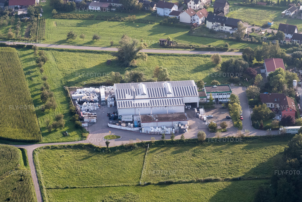 Luftbild: Gelände der Müll- und Recycling- Sortieranlage der FISCHER GmbH in Wagshurst im Ortsteil Wagshurst in Achern im Bundesland Baden-Württemberg in Deutschland. Foto: P1010059.jpg vom 15.09.2014 durch Werner Riehm/FLY-FOTO.de