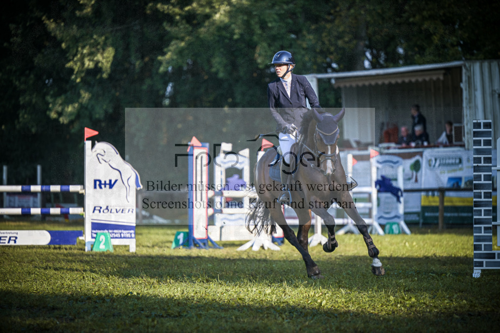 DOS_0027 | Entdecke hochwertige Reitturnierfotos von Foto Oger. Professionell, emotional und authentisch – jetzt Lieblingsmomente im Shop bestellen.Deutschlandweite Turnierfotografie. - Realisiert mit Pictrs.com