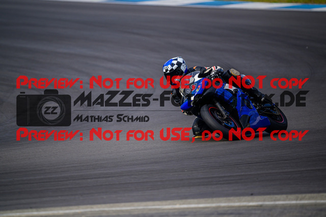 MaZZes_Fotomatrix_20250421_6007705_1818 | ROT