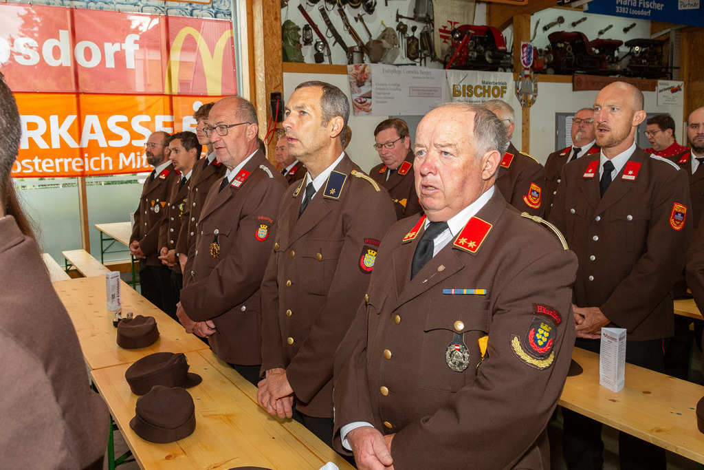 15_Festmesse_015 | Fotodoku der Festmesse im FF-Haus Loosdorf anlässlich der Fahrzeugweihe und in Dienststellung der neuen Einsatzfahrzeuge der FF-Loosdorf.