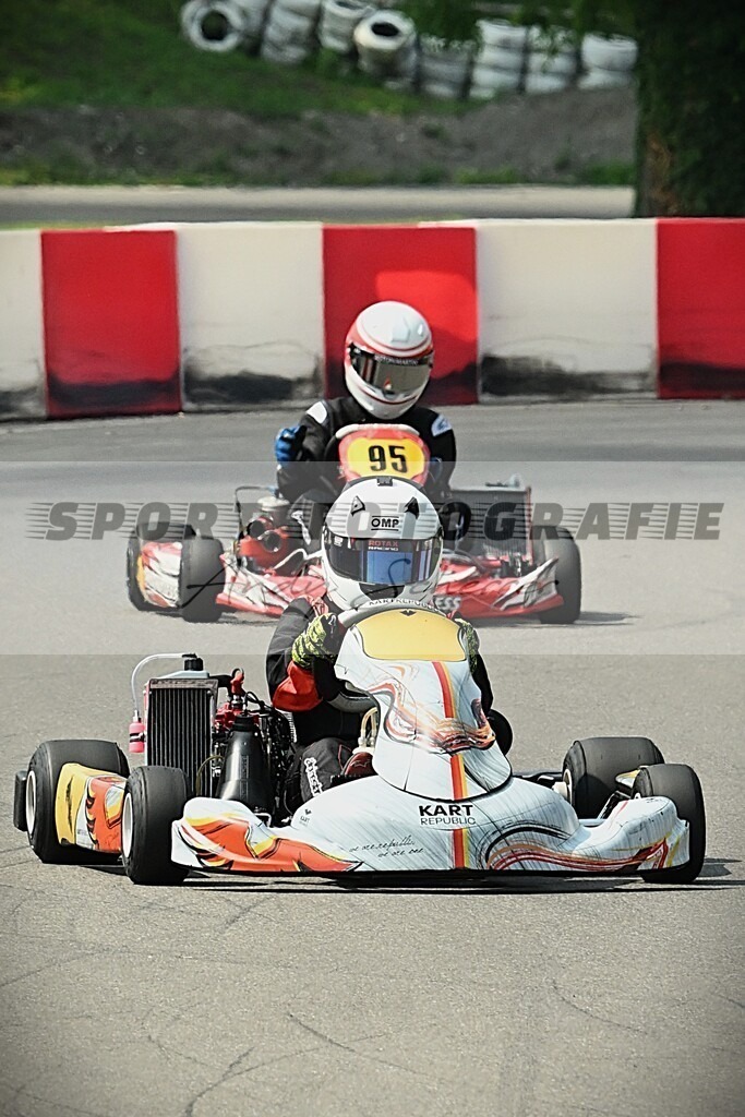 aDSC_9911 | Kaufen Sie Sportbilder im Onlineshop von Andy Scherrer Sportfotografie. Faszinierende Bilder von Sportevents aus der ganzen Schweiz. Fussball, Frauenfussball, Unihockey, Handball, Schwingen und weiteren Sportarten. - Realisiert mit Pictrs.com