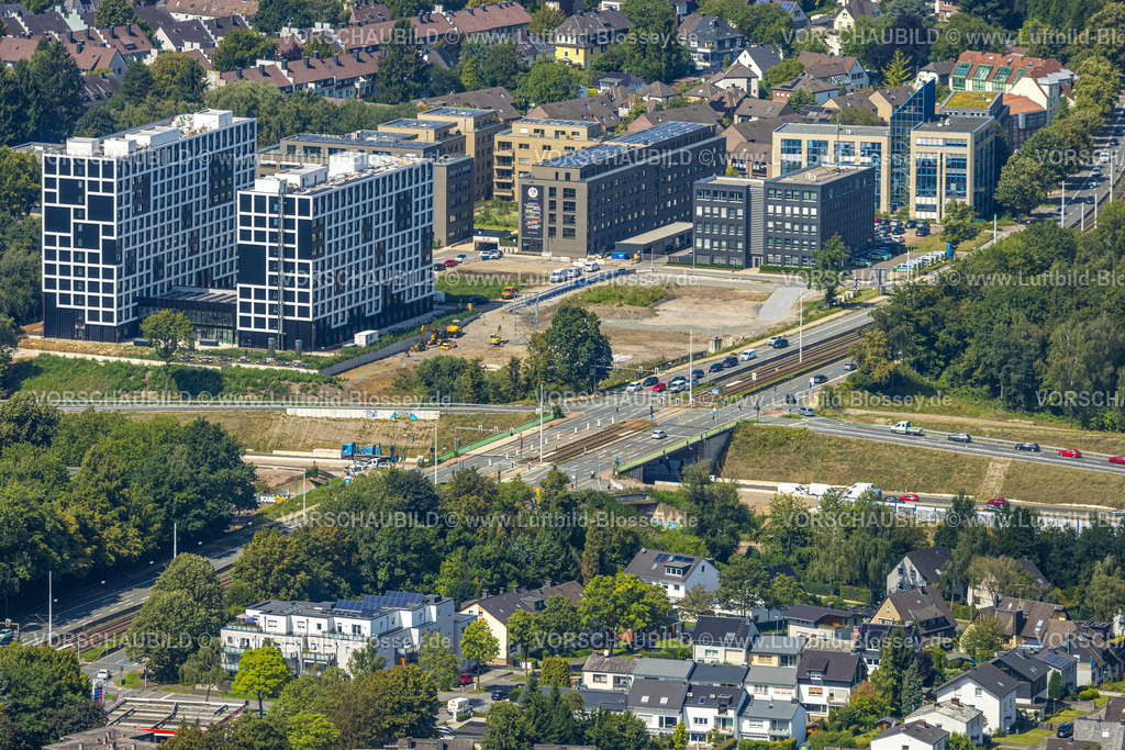 Bochum230802014 | Luftbild, Greenstay, Seven Stones Quartier, Baustelle und Neubau eines Gebäudekomplexes in Modulbauweise am Community Campus, im Hintergrund Polizeipräsidium Bochum-Polizeiwache Südost, Universitätsstraße, Wiemelhausen, Bochum, Ruhrgebiet, Nordrhein-Westfalen, Deutschland