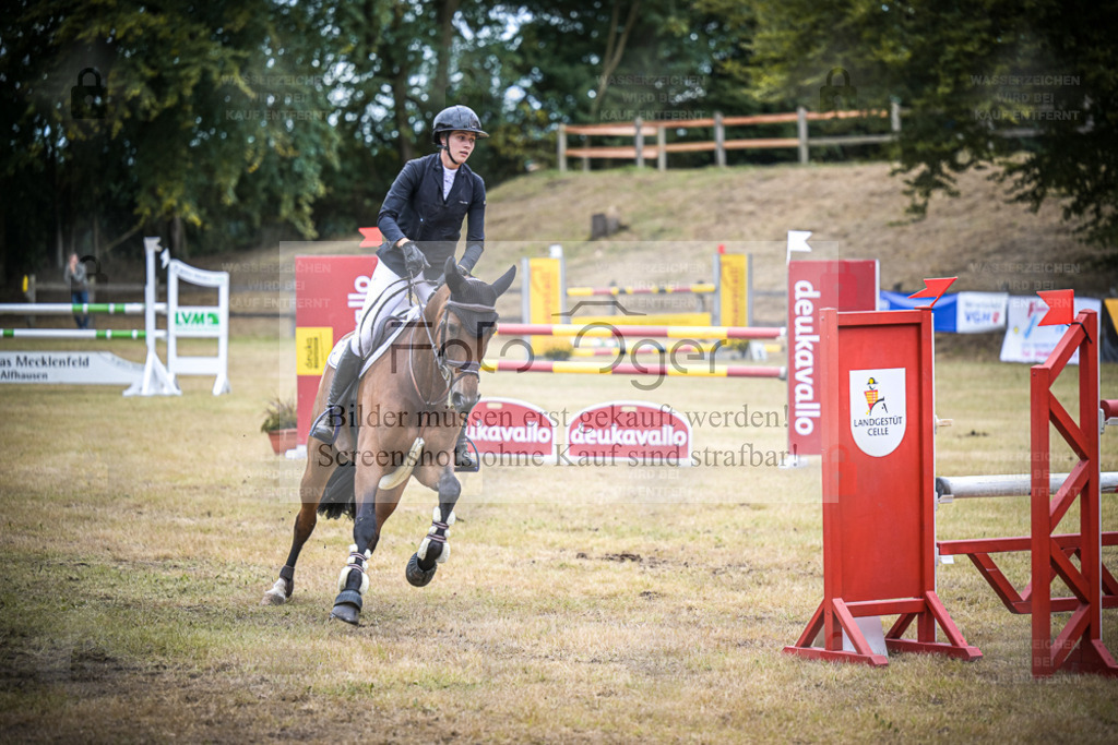 DOS_0302 | Entdecke hochwertige Reitturnierfotos von Foto Oger. Professionell, emotional und authentisch – jetzt Lieblingsmomente im Shop bestellen. - Realisiert mit Pictrs.com