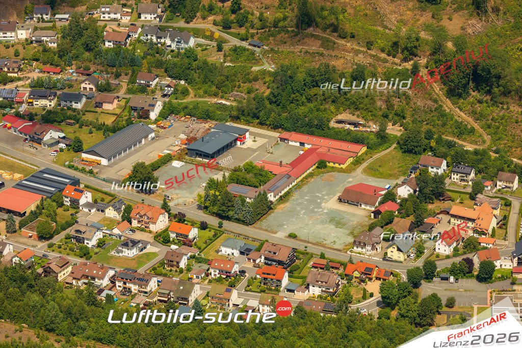 Luftaufnahme von Wallenfels - Die Luftaufnahme wurde 2025 vom UL-Flugzeug heraus erstellt ( keine Drohne ) - Hochauflösende Luftaufnahme - für professionelle Ausdrucke geeignet. Die Geschenkidee !Mit Lizenz und Bildrechte bestellbar
