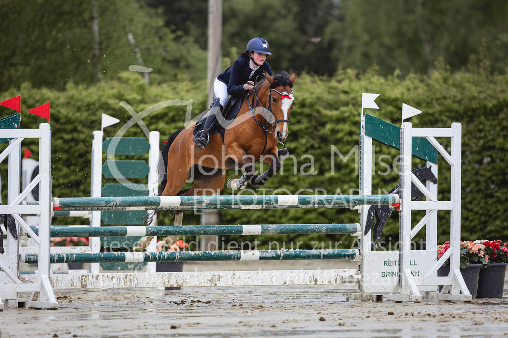 240426_Olfen-Vinnum_PonyTrophy-297 | Deine schönsten Turniermomente als professionelle Fotos! Entdecke hochwertige Pferdesport-Fotografie im Online-Shop. Jetzt Fotos finden & bestellen!