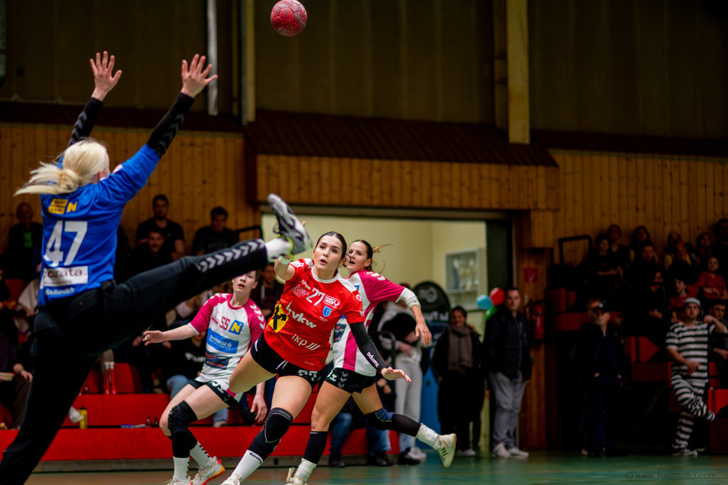 DSC_5699 | "Fussifoto.com – Ihr Ansprechpartner für hochwertige Fotografie! Entdecken Sie kreative Bilder und professionelle Dienstleistungen. Kontaktieren Sie uns für Ihre Projekte!"