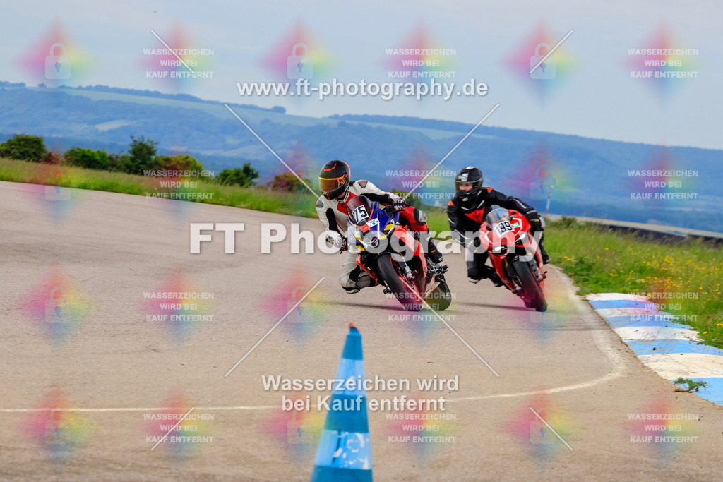 MotoTeam-2808 | Hier findet Ihr Bilder von Touristenfahrten auf der Nürburgring Nordschleife oder von anderen Veranstaltungen die ich besucht habe. Viel Spass beim Durch Schauen 