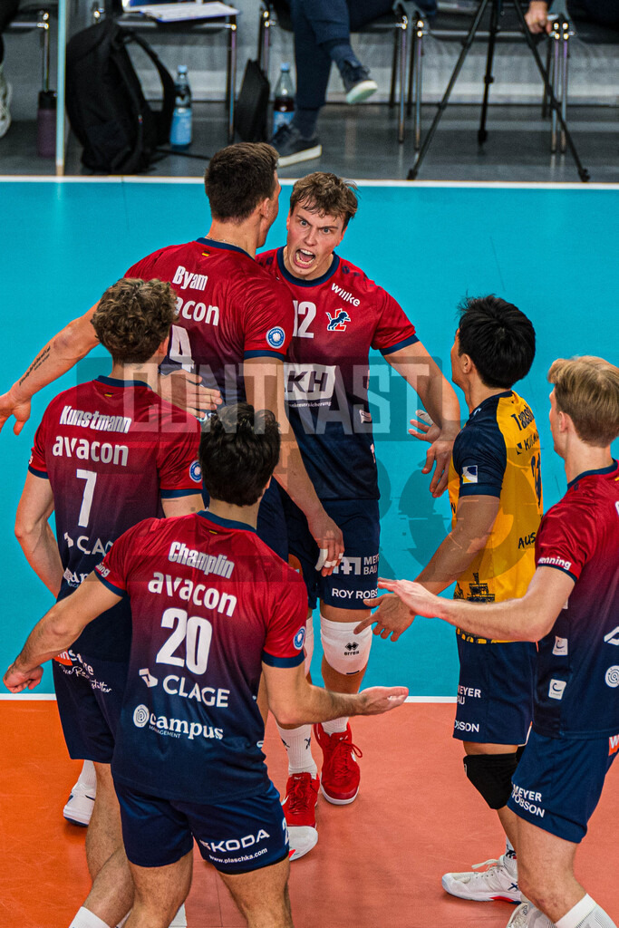 Volleyball I Herren I Saison 2025/2026 I Bundesliga I 5. Spieltag I SVG Lüneburg - VfB Friedrichshafen | CONTRAST ZERØ MEDIA - Realisiert mit Pictrs.com