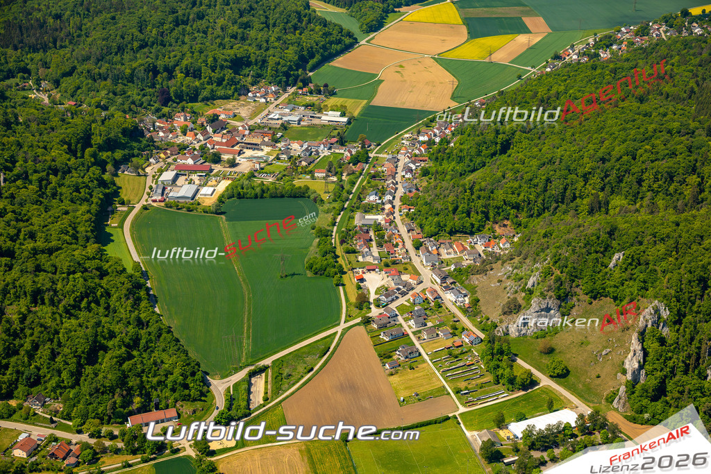 Schöne Luftaufnahme als Geschenk in Konstein Wellheim - Die Luftbildaufnahme wurde 2025 vom UL-Flugzeug heraus erstellt ( keine Drohne ) - Hochauflösende Luftaufnahme -Nicht vergleichbar mit Google Maps oder Satelittenbilder- Die Geschenkidee !Mit Lizenz und Bildrechte bestellbar