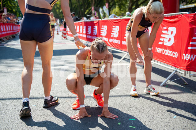 20240901_NSZ_9635 | ZieleinlaufDEU, Düsseldorf, 01.09.2024 Kö-Meile  - Realisiert mit Pictrs.com