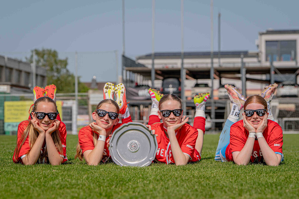 Fußball I C-Juniorinnen I Saison 2025-2026 I OSC U15 - Eltern und Geschwister I 12007 | jns.sportfotos - Realisiert mit Pictrs.com