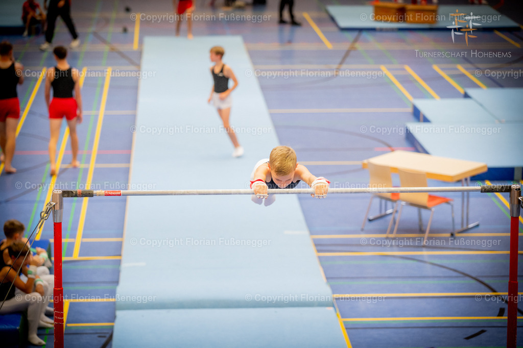 Promo-58 | "Fussifoto.com – Ihr Ansprechpartner für hochwertige Fotografie! Entdecken Sie kreative Bilder und professionelle Dienstleistungen. Kontaktieren Sie uns für Ihre Projekte!"