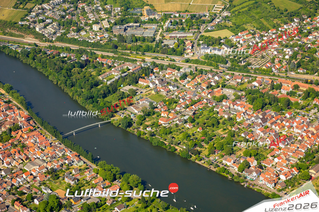 Das Luftbild zeigt Mainufer Veitshöchheim - Die Luftaufnahme wurde 2023 vom UL-Flugzeug aus erstellt ( keine Drohne ) - Hochauflösende Luftaufnahme - Für grossformatige Ausdrucke geeignet. Die Geschenkidee !Mit Lizenz und Bildrechte bestellbar