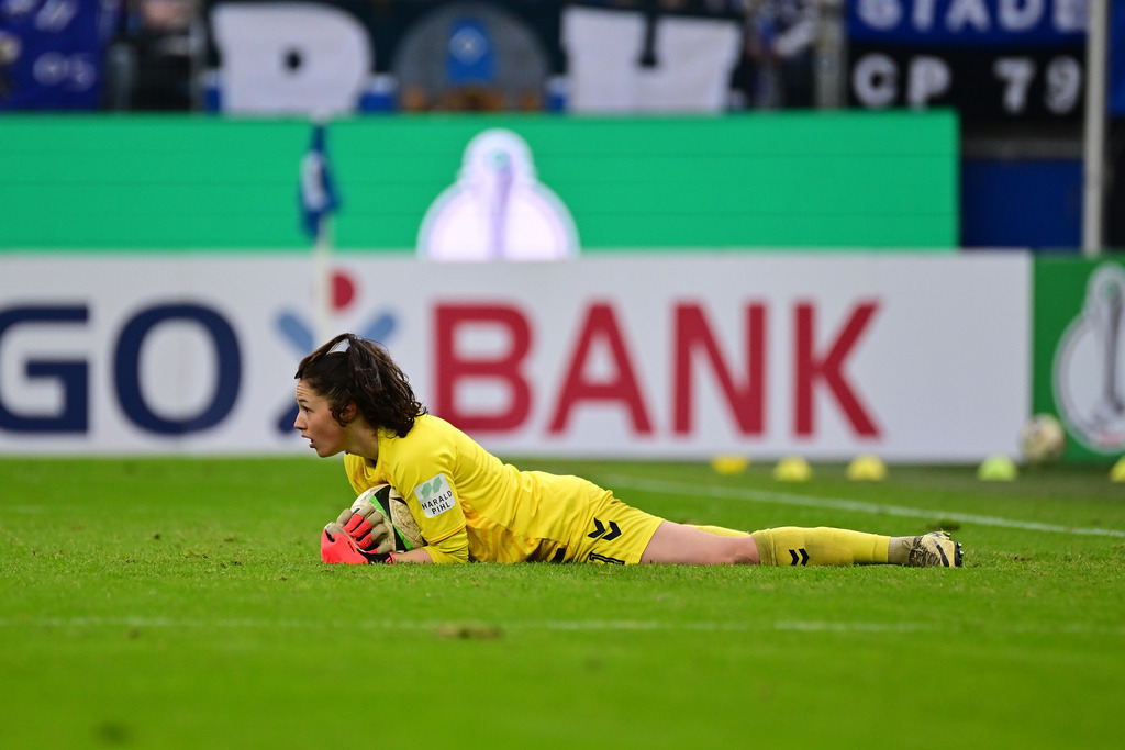 Fußball I Frauen I Saison 2024-2025 I DFB-Pokal I Halbfinale I Hamburger SV - SV Werder Bremen | Der Sportfotograf. - Realisiert mit Pictrs.com