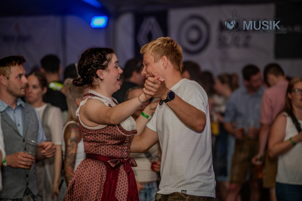 DSC_3928 | "Fussifoto.com – Ihr Ansprechpartner für hochwertige Fotografie! Entdecken Sie kreative Bilder und professionelle Dienstleistungen. Kontaktieren Sie uns für Ihre Projekte!"