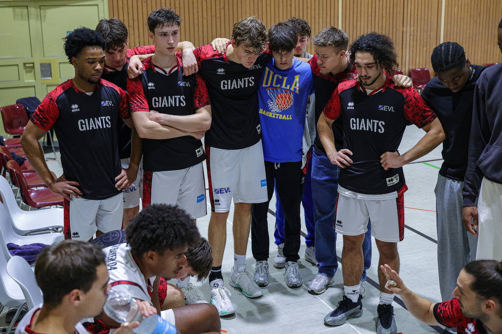 Regio BAYER GIANTS vs SV Haspe 70-6 | Fotos von Basketballspielen aus dem Raum NRW fotografiert von Gero Mueller-Laschet und Daniel Schaefer - Realisiert mit Pictrs.com