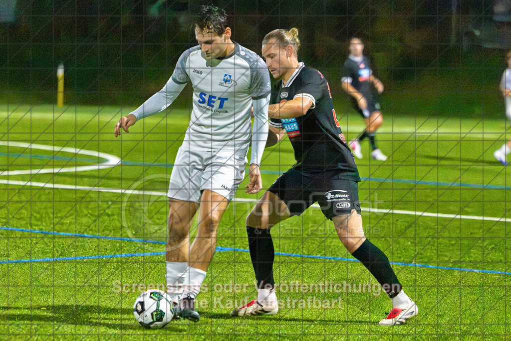 20261008_200634_0233-Bearbeitet_(c)_by_PhotoPeet | #,TSV Eschenbach (weiß) vs. SV Ebersbach (schwarz), Fußball, Bezirkspokal der Herren, Saison 2026/2027, Kunstrasenplatz, Schlater Straße, 73107 Eschenbach, 08.10.2026 - 19:30 Uhr,Foto: PhotoPeet / Sport- &amp; Eventfotografie / Peter Harich