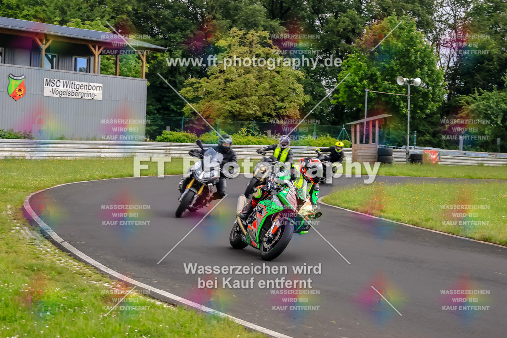 VBK-6226 | Hier findet Ihr Bilder von Touristenfahrten auf der Nürburgring Nordschleife oder von anderen Veranstaltungen die ich besucht habe. Viel Spass beim Durch Schauen 