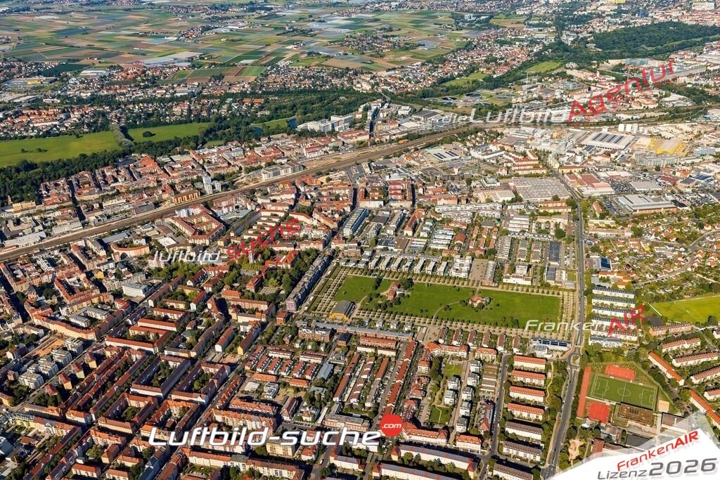 Schrägluftbild  Südliche Südstadt  Fürth - Das Luftbild wurde 2025 vom UL-Flugzeug heraus erstellt ( keine Drohne ) - Hochauflösende Luftaufnahme -Nicht vergleichbar mit Google Maps oder Satelittenbilder- Die Geschenkidee !Mit Lizenz und Bildrechte bestellbar