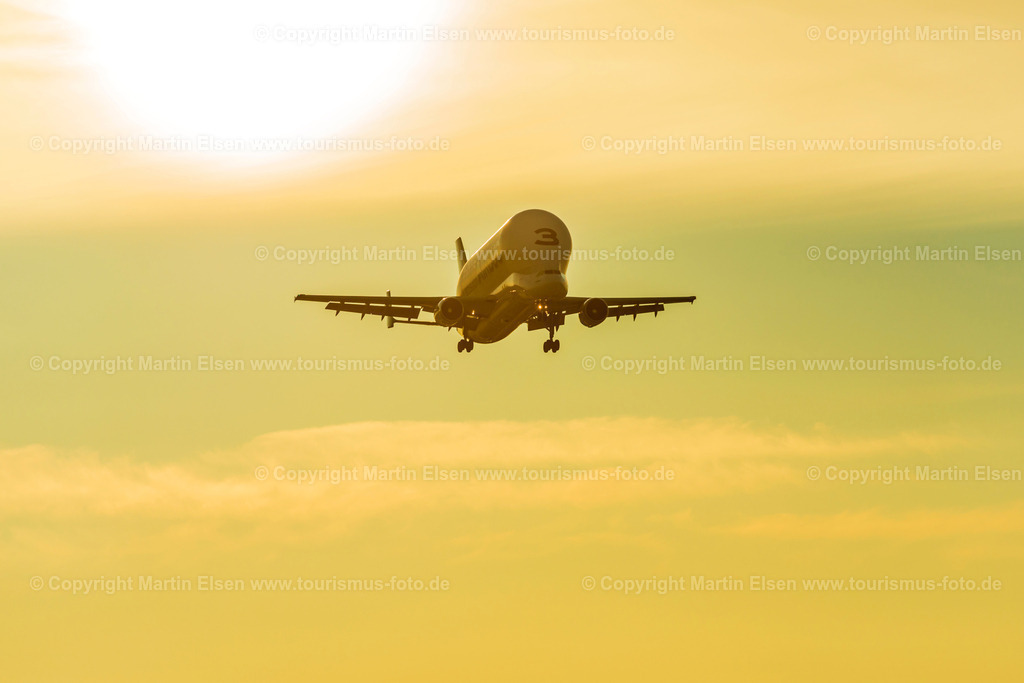 Finkenwerder_Beluga im Landeanflug_ELS_44922802018 | Fotos aus den Touristenorten aus Norddeutschland. - Realisiert mit Pictrs.com