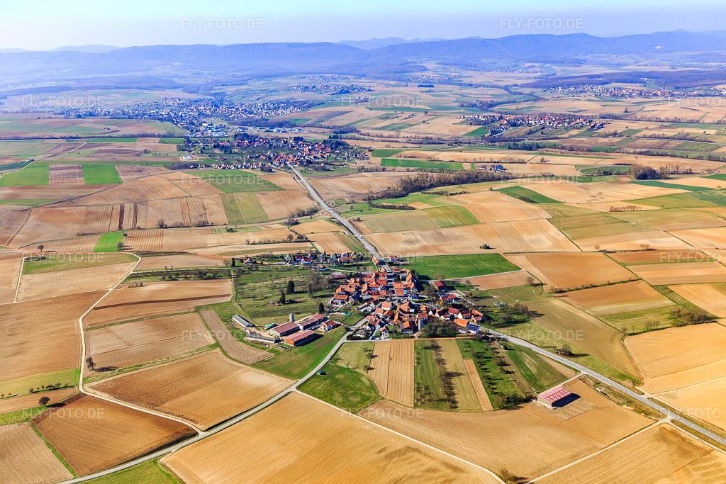 Luftbild: Ortsteil Kuhlendorf von Südosten in Betschdorf im Bundesland Bas-Rhin in Frankreich. – Foto: IMG_097443.jpg vom 16.03.2017 durch Werner Riehm/FLY-FOTO.de – Auflösung des Originals: 5472 x 3648 px